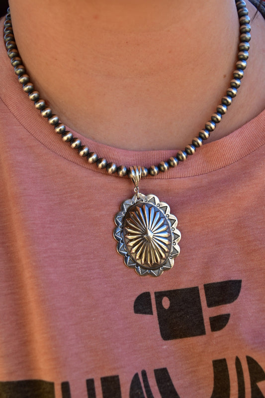 Navajo Pearl Choker With Concho Pendant